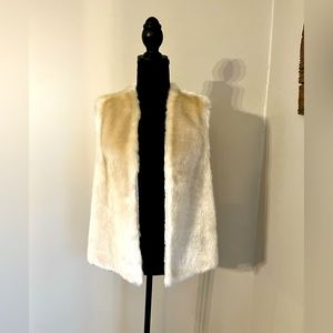 Vintage style Ivory faux fur lined vest Forever 21 size L